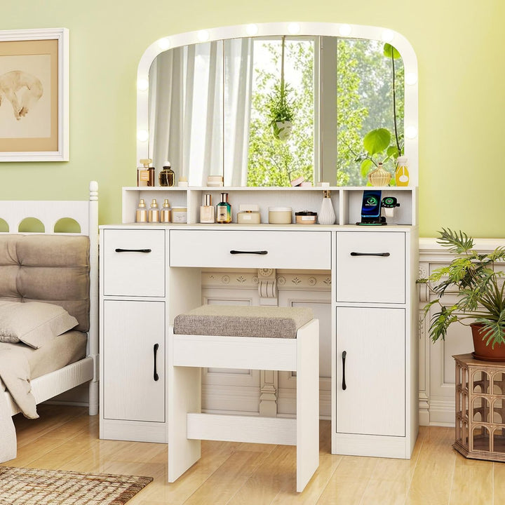 Giantex Vanity Desk Makeup Table with Stool 3-Color Lights and Charging Station