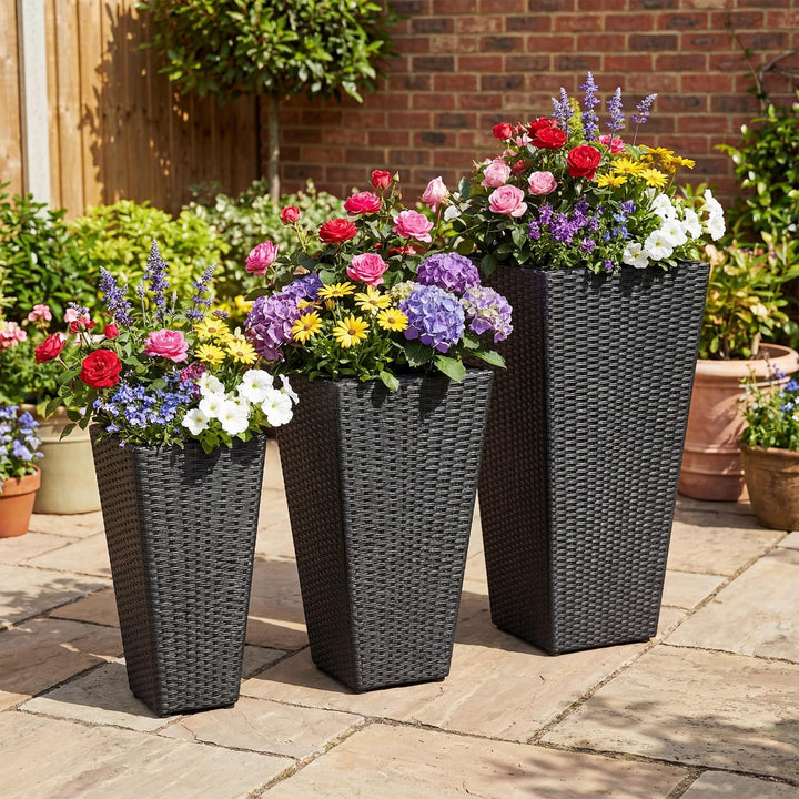 Giantex 3-Piece Wicker Planters Tapered PP Rattan Plant Boxes with Plastic Flower Pots
