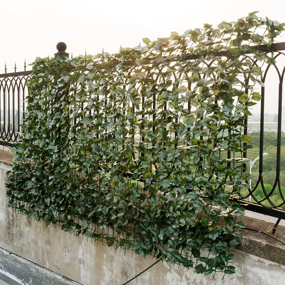Artificial Hedges Faux Ivy Leaves Fence Decorative Trellis Privacy Fence Screen Mesh (59"x95")