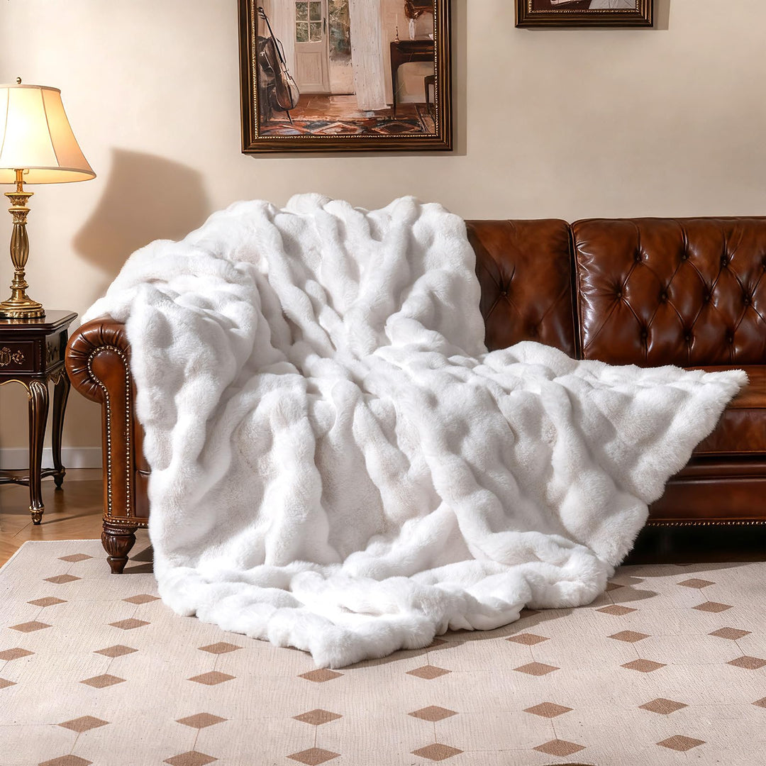 Giantex Luxury Fuzzy Plush Rabbit Fur Bubble Blanket for Armchair