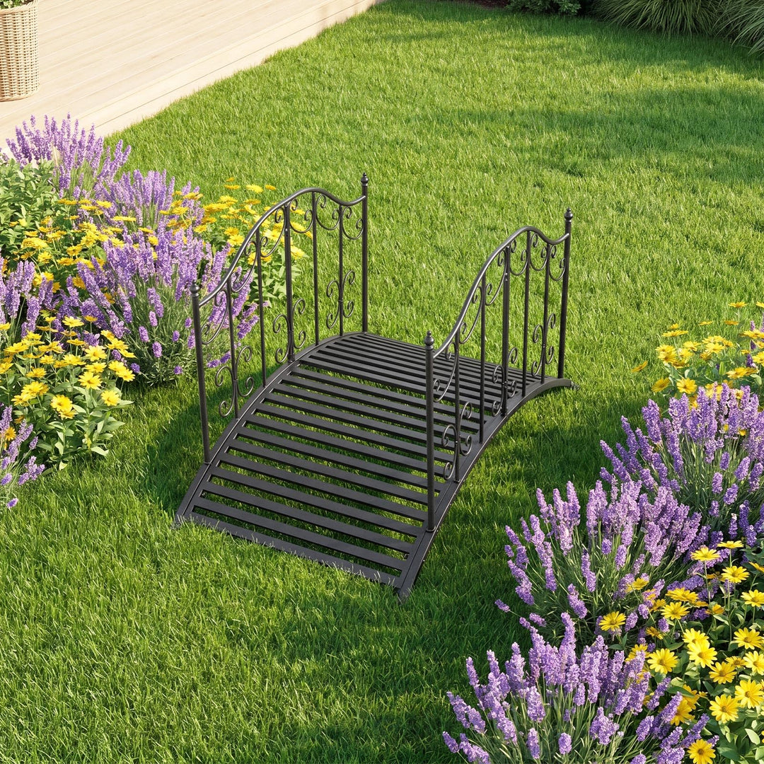 Giantex 4 FT Metal Garden Bridge with Powder-Coated Finish &amp; Scrollwork Rails