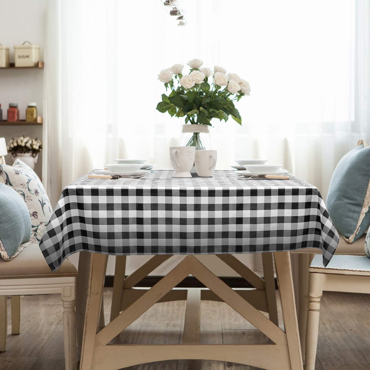 Giantex Decorative Buffalo Plaid Table Cover for Kitchen Dining Wedding Party