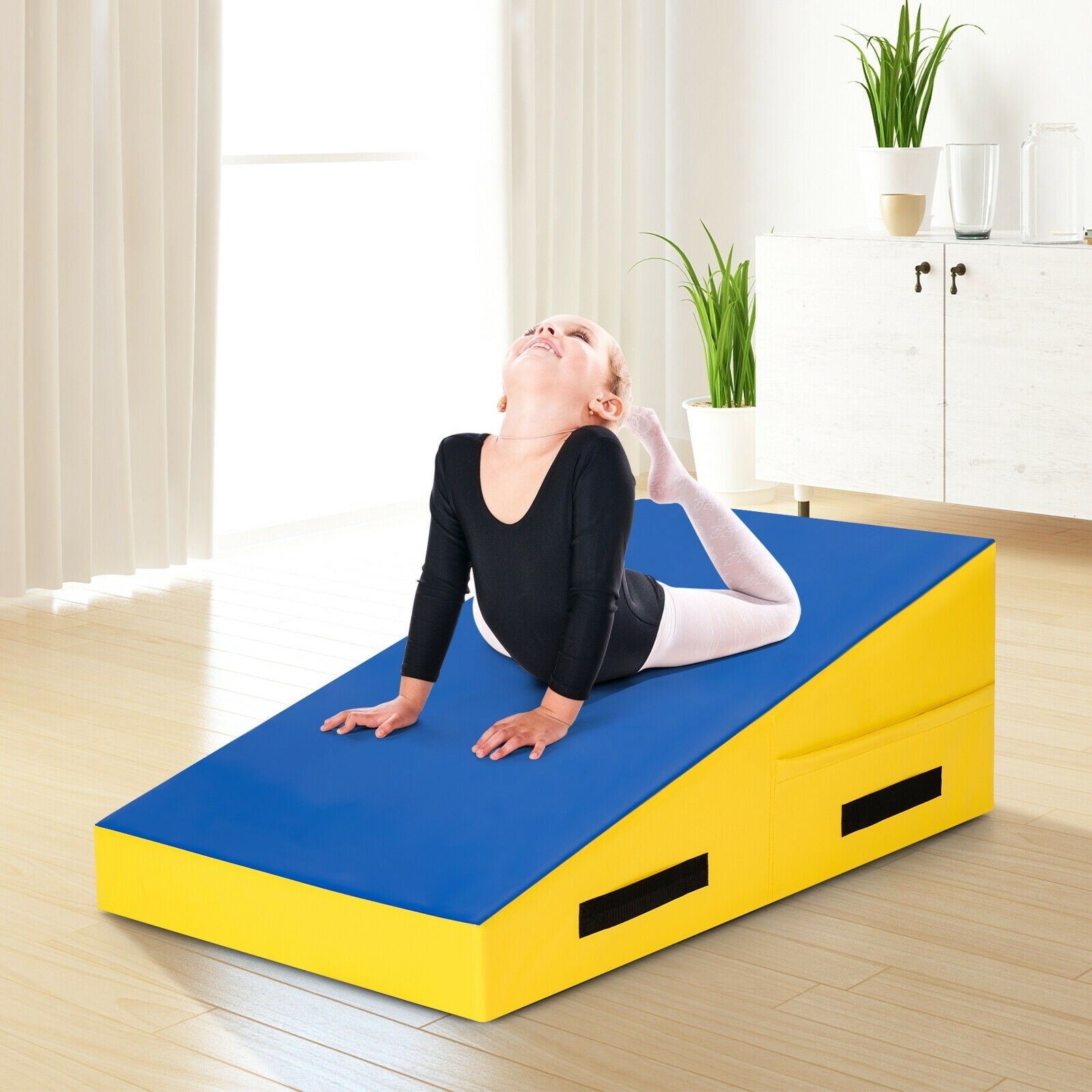 Incline Gymnastics Mat, w/Carrying Handles 37.5" X 23" X 14"