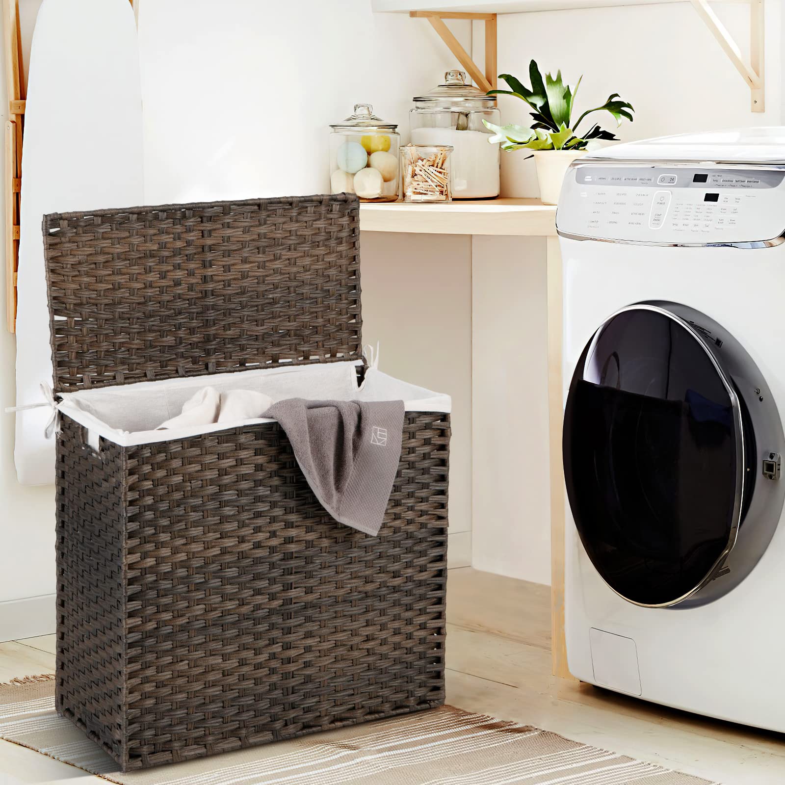 Giantex Laundry Hamper with Lid and Handle, 29 Gal (110L) Wicker Laundry Basket (Brown)
