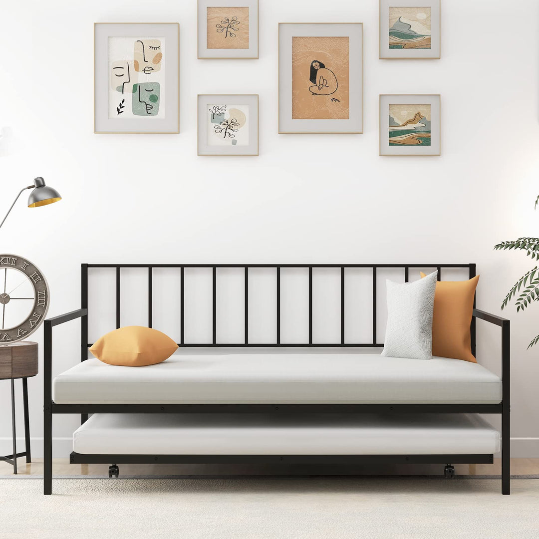 Giantex Metal Daybed with Trundle, Twin Size Daybed with Pullout Trundle & Steel Slat Support, Black